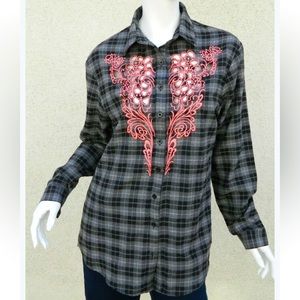 Millau millau Black Gray Flannel Button Down Shirt Top Size Small.